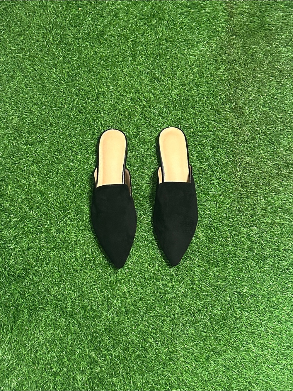 Black Pointed Toe Women’s Slip-On Mules